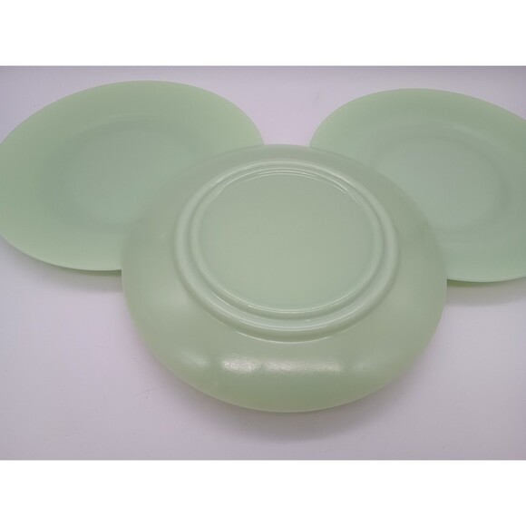 Set Of 3 Jadeite 8.25 Inch Salad Plates Unmarked - Picture 3 of 3